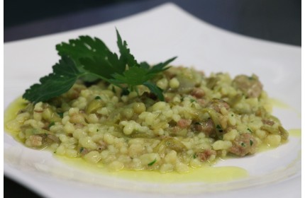 Fregula con carciofo spinoso sardo DOP e salsiccia 